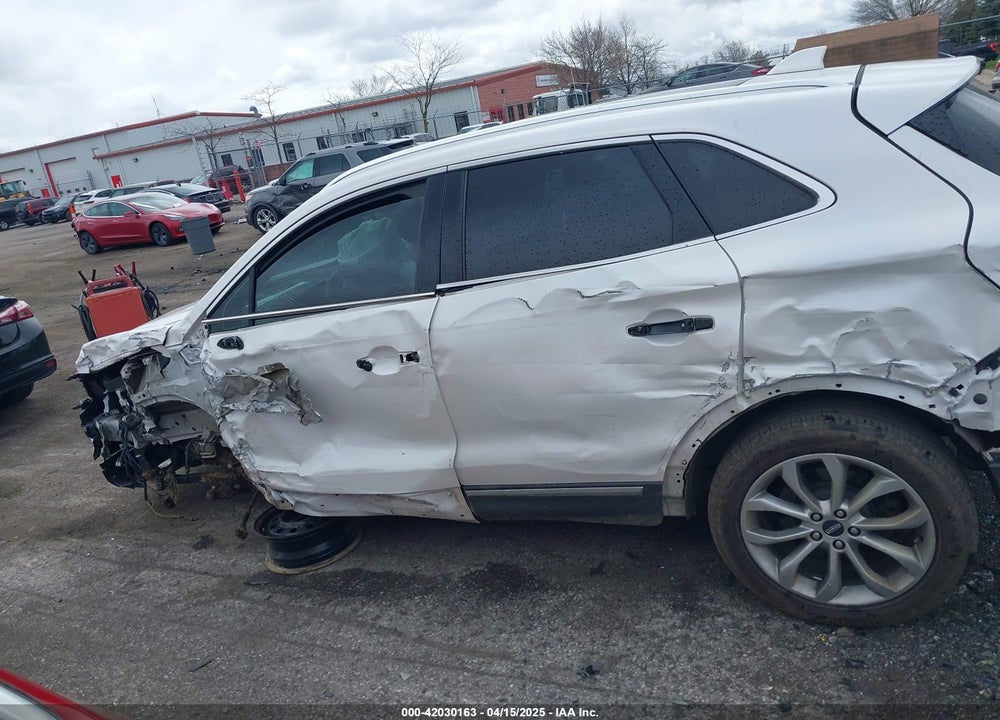 2016 LINCOLN MKC SELECT VIN: 5LMCJ2C97GUJ30157