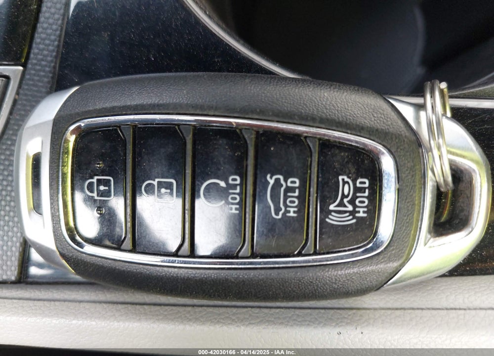 2021 HYUNDAI ELANTRA VIN: 5NPLP4AG2MH043498
