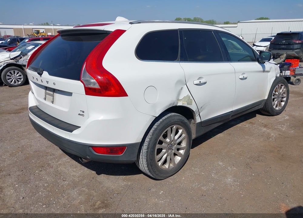 2010 VOLVO XC60 VIN: YV4992DZ0A2096832