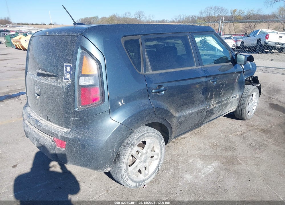 2011 KIA SOUL VIN: KNDJT2A25B7228156