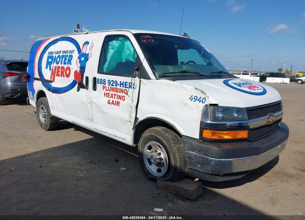 2021 CHEVROLET EXPRESS CARGO RWD 2500 REGULAR WHEELBASE WT VIN: 1GCWGAFP3M1204940