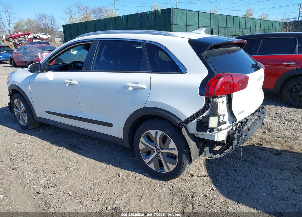 2022 KIA NIRO EV VIN: KNDCE3LG9N5146643