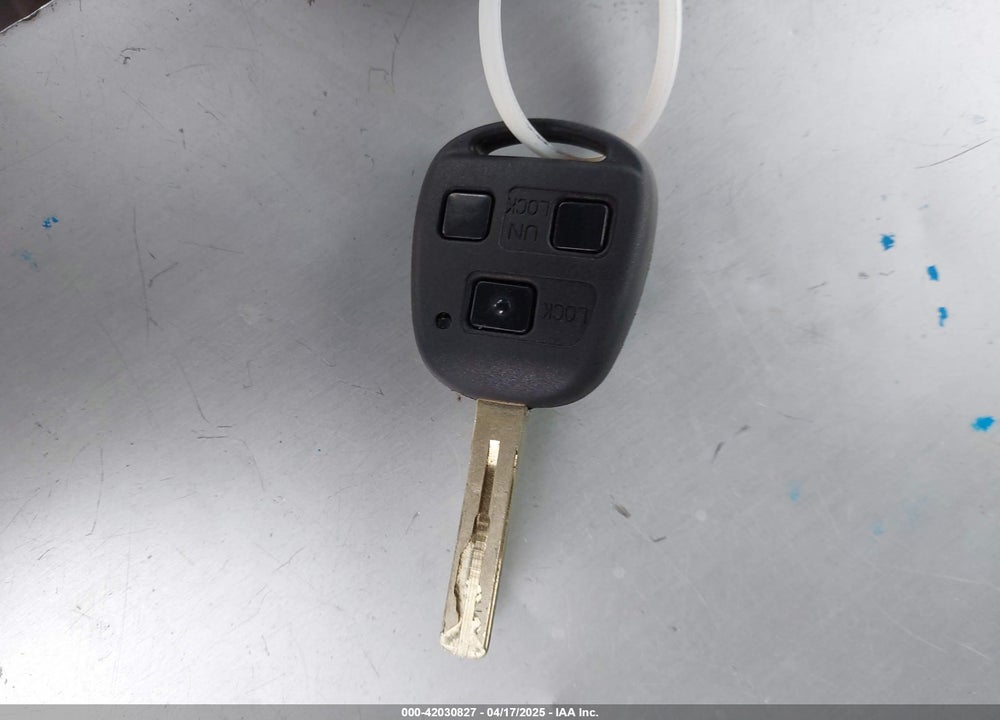 2004 LEXUS ES 330 VIN: JTHBA30GX45024169