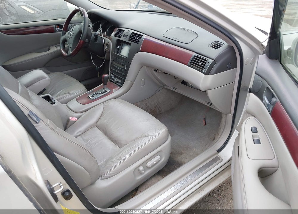 2004 LEXUS ES 330 VIN: JTHBA30GX45024169