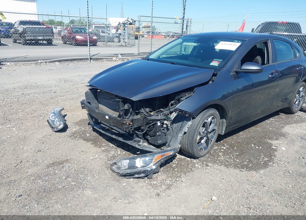 2021 KIA FORTE LXS VIN: 3KPF24AD7ME353121