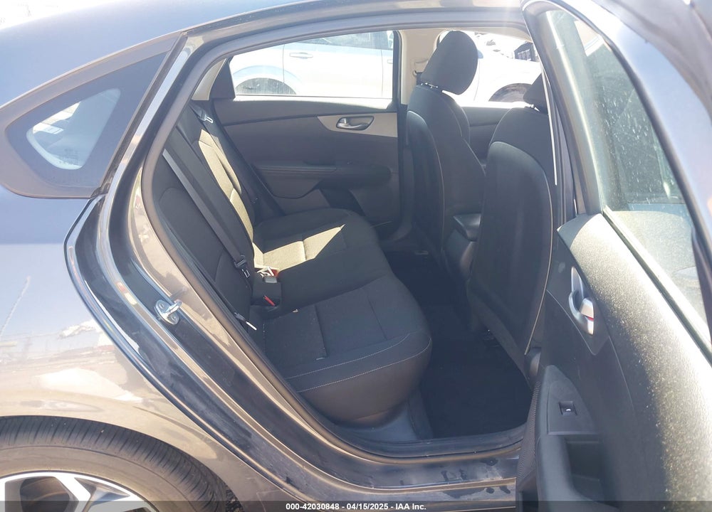 2021 KIA FORTE LXS VIN: 3KPF24AD7ME353121