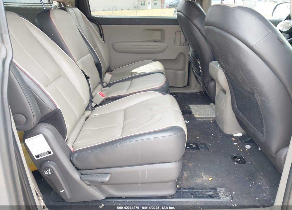 2017 KIA SEDONA LX VIN: KNDMB5C17H6253936