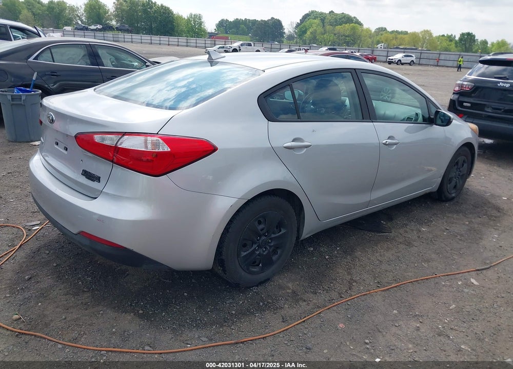 2015 KIA FORTE LX VIN: KNAFK4A65F5429268