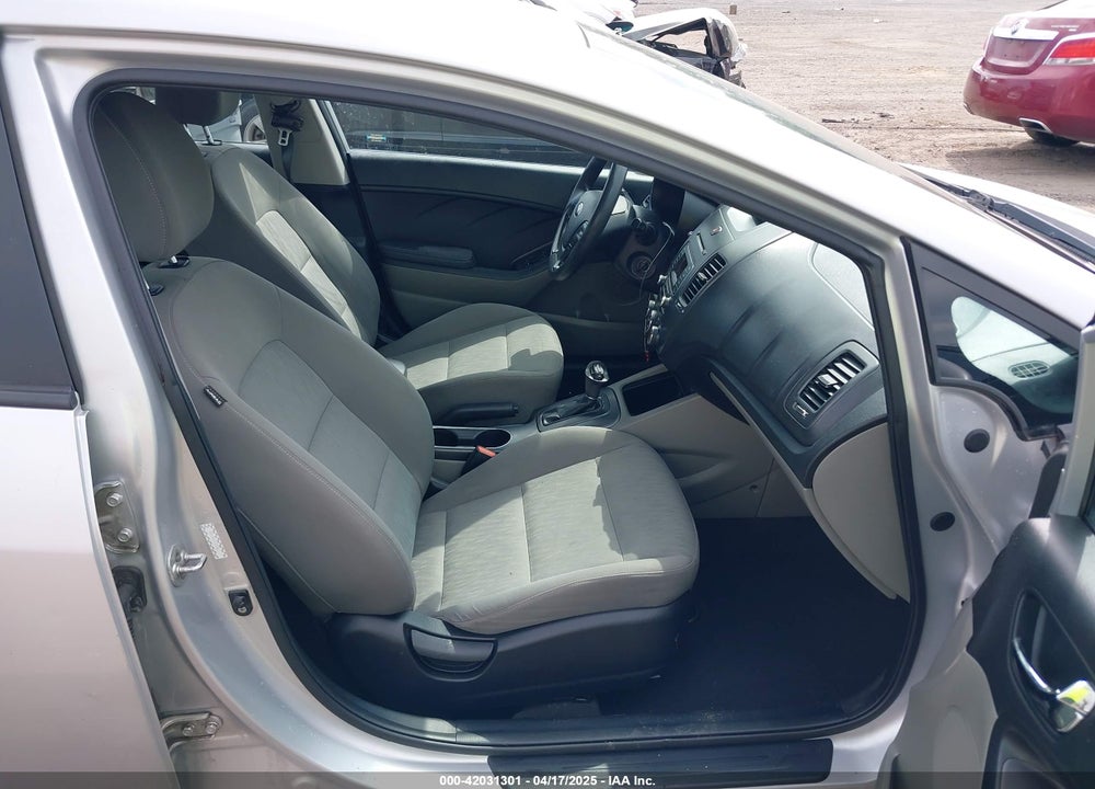 2015 KIA FORTE LX VIN: KNAFK4A65F5429268