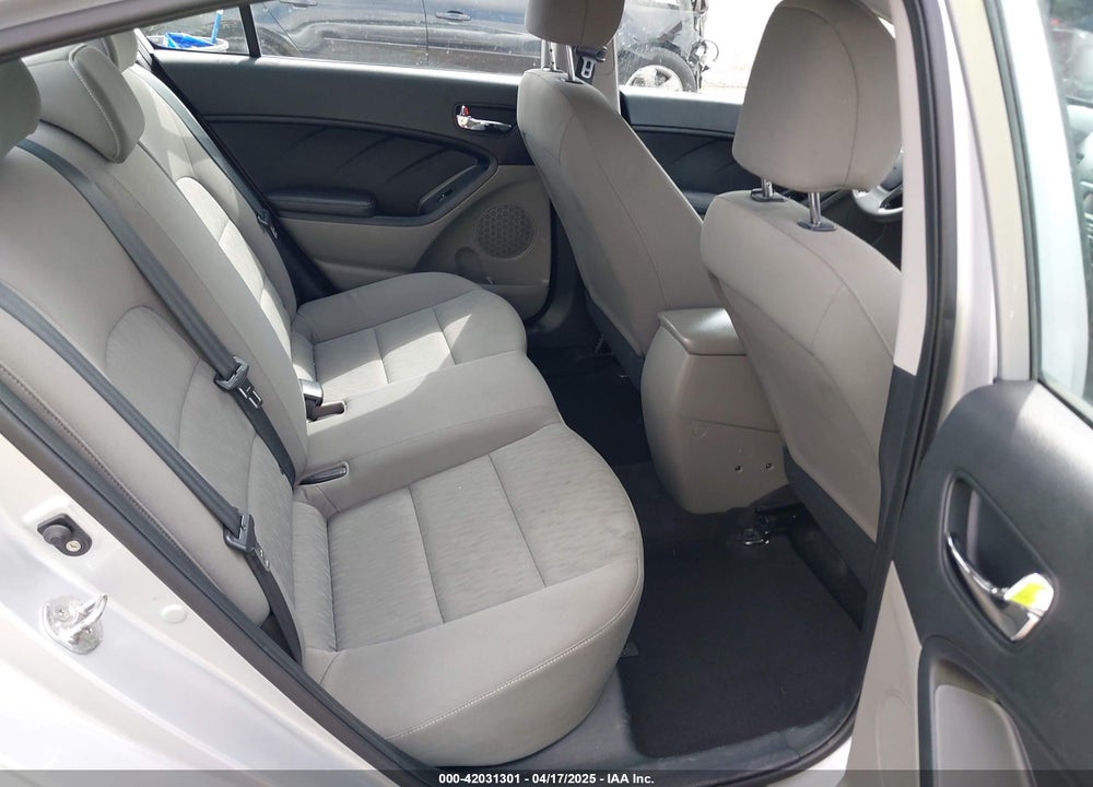 2015 KIA FORTE LX VIN: KNAFK4A65F5429268
