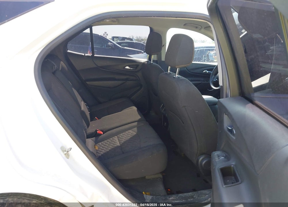 2018 CHEVROLET EQUINOX LT VIN: 2GNAXKEXXJ6267227