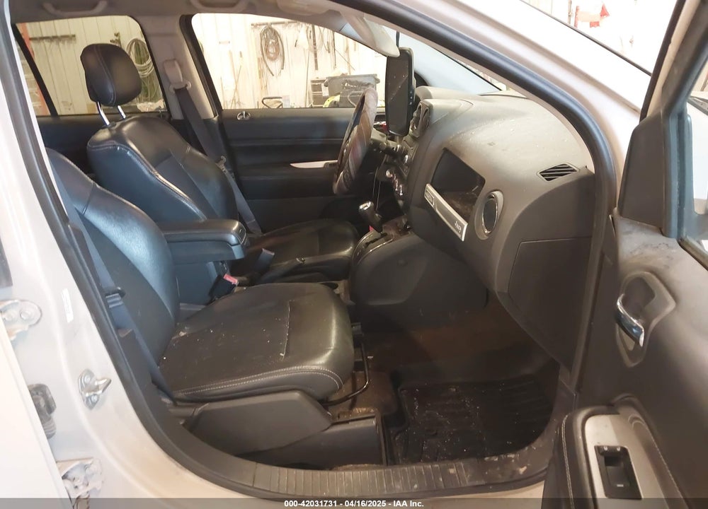 2017 JEEP COMPASS VIN: 1C4NJDEB7HD191425