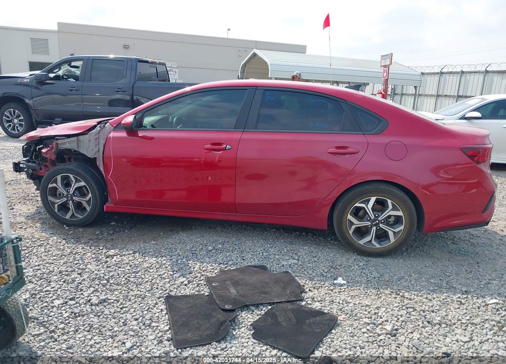 2021 KIA FORTE VIN: 3KPF24AD2ME361269