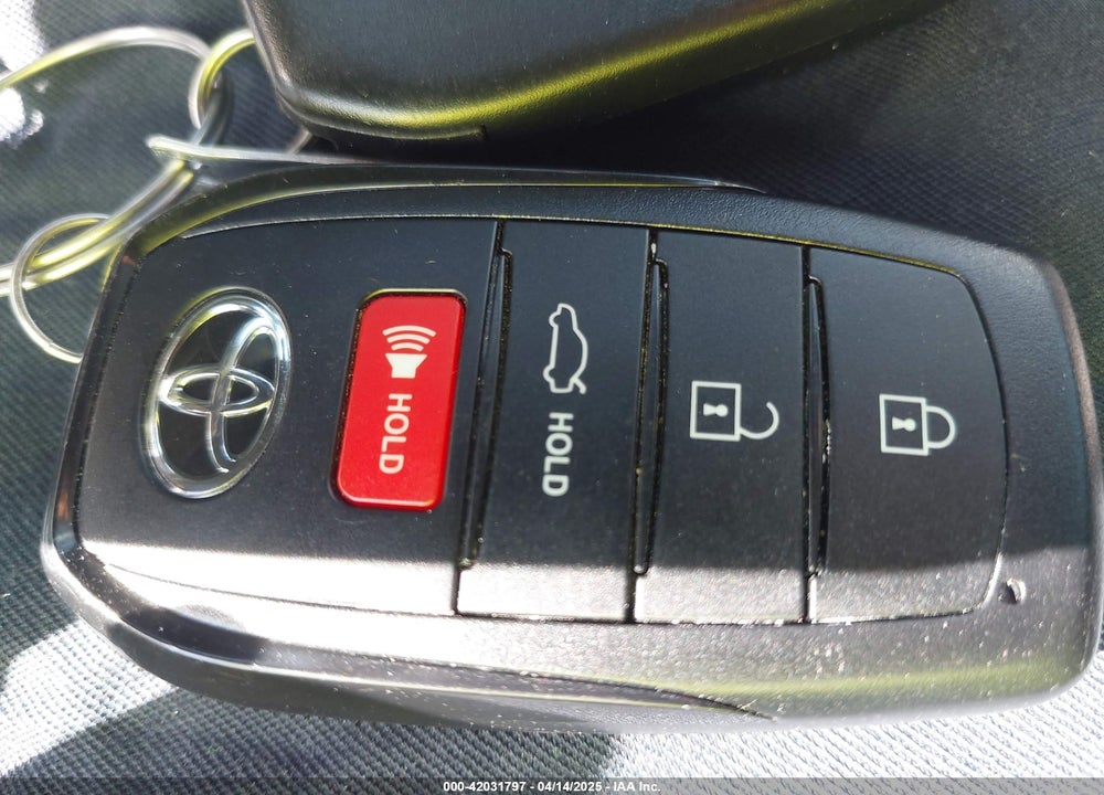 2025 TOYOTA COROLLA VIN: 5YFB4MCE7SP220319