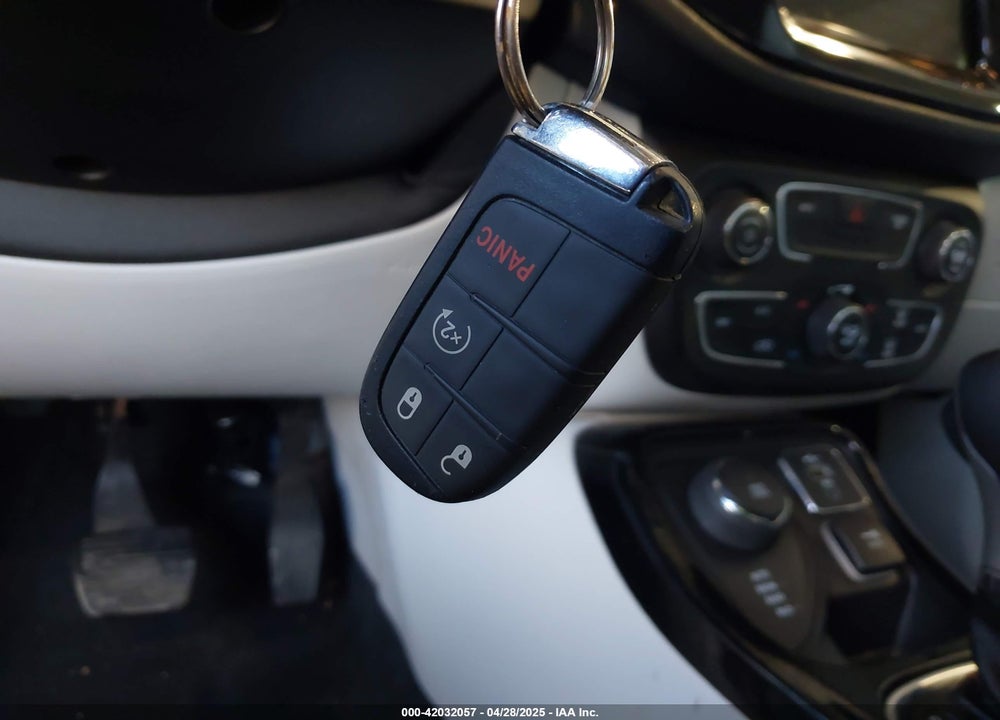 2020 JEEP COMPASS VIN: 3C4NJDCB1LT123515