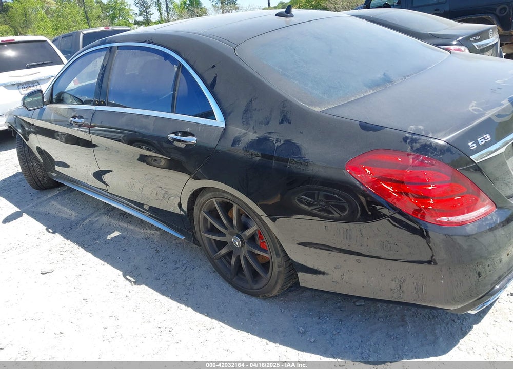 2015 MERCEDES-BENZ S VIN: WDDUG7JB1FA153579