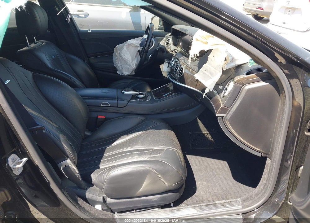 2015 MERCEDES-BENZ S VIN: WDDUG7JB1FA153579