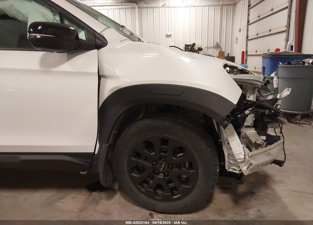 2022 HONDA PASSPORT VIN: 5FNYF8H6XNB019074