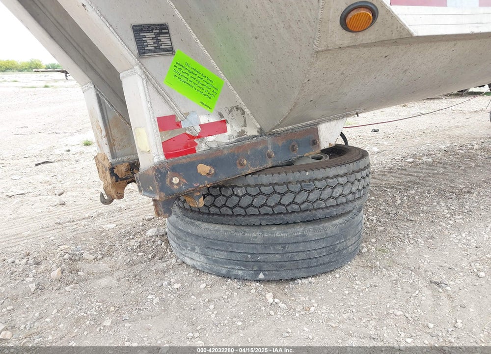 2005 EVERLITE INC DUMP TRAILER VIN: 1E9ED39265L185208