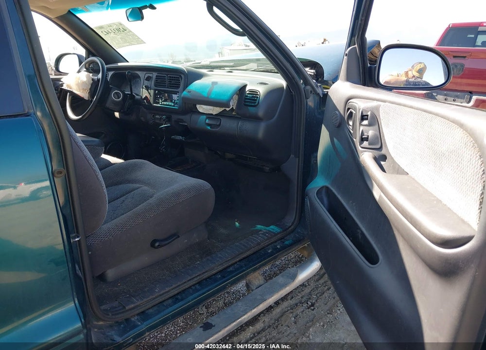 1999 DODGE DAKOTA SLT/SPORT VIN: 1B7GG22Y2XS120745