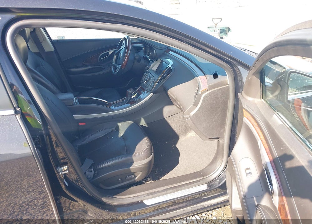 2010 BUICK LACROSSE CXS VIN: 1G4GE5GV0AF250654