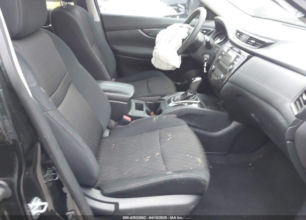 2017 NISSAN ROGUE VIN: 5N1AT2MT3HC736383