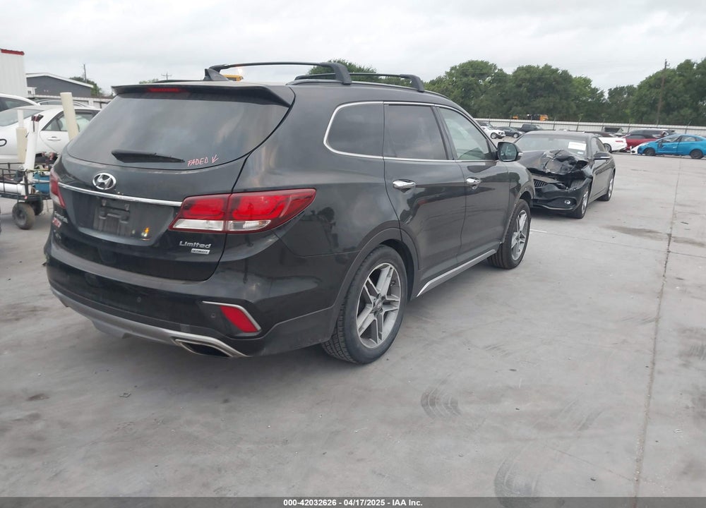 2018 HYUNDAI SANTA FE VIN: KM8SR4HF8JU283333