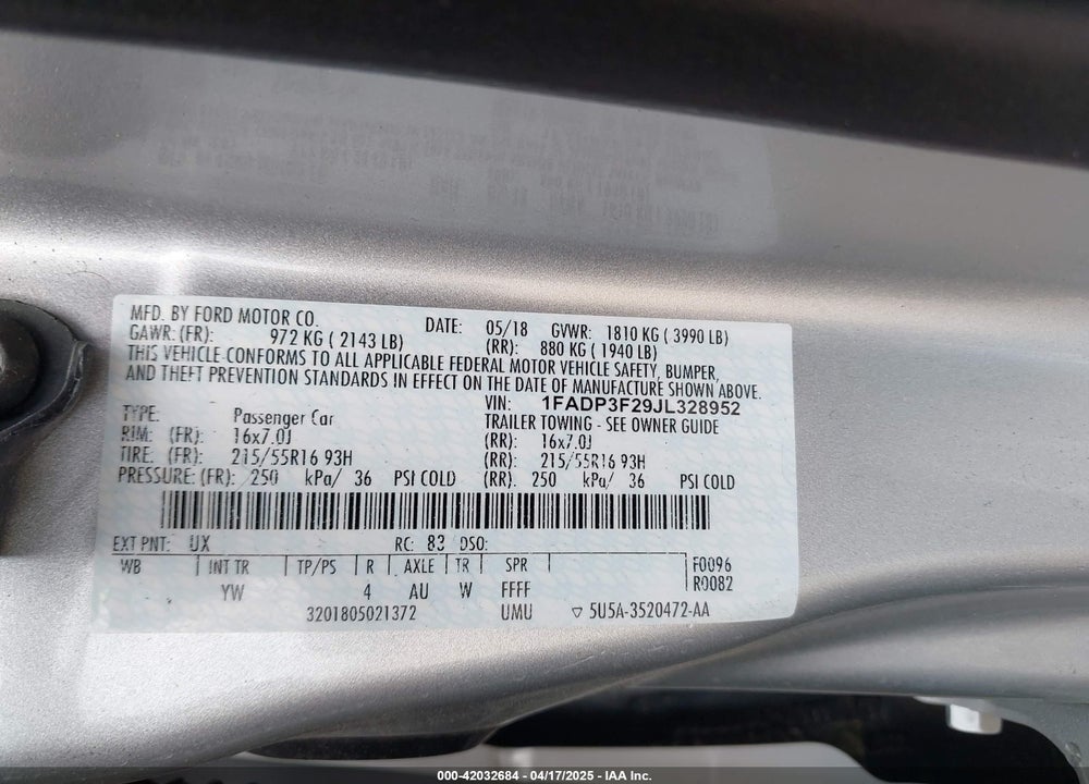 2018 FORD FOCUS SE VIN: 1FADP3F29JL328952