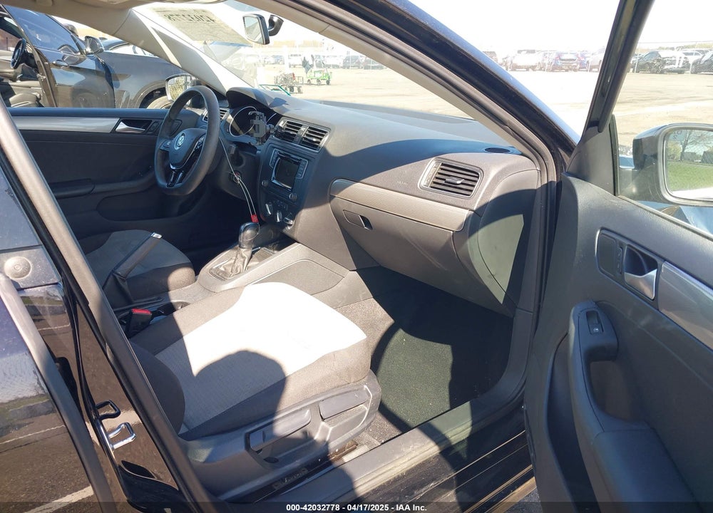 2017 VOLKSWAGEN JETTA 1.4T S VIN: 3VW2B7AJ6HM349334