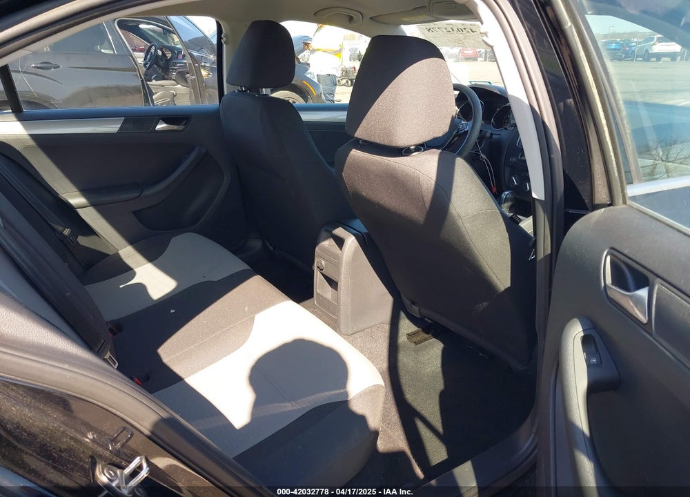 2017 VOLKSWAGEN JETTA 1.4T S VIN: 3VW2B7AJ6HM349334