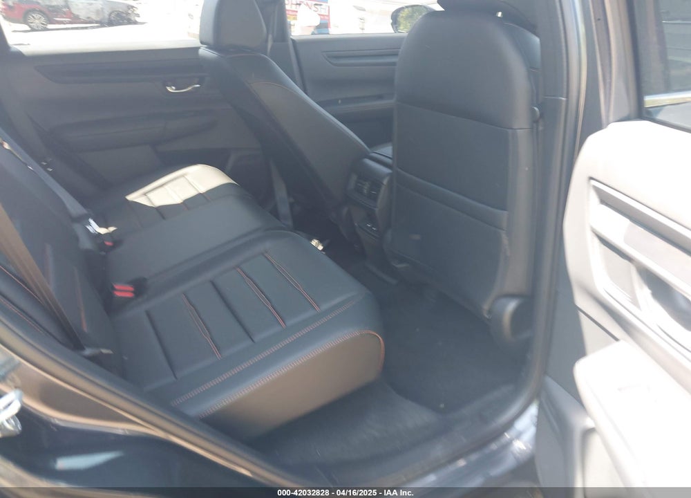 2025 HONDA CR-V SPORT-L VIN: 7FARS5H80SE012991