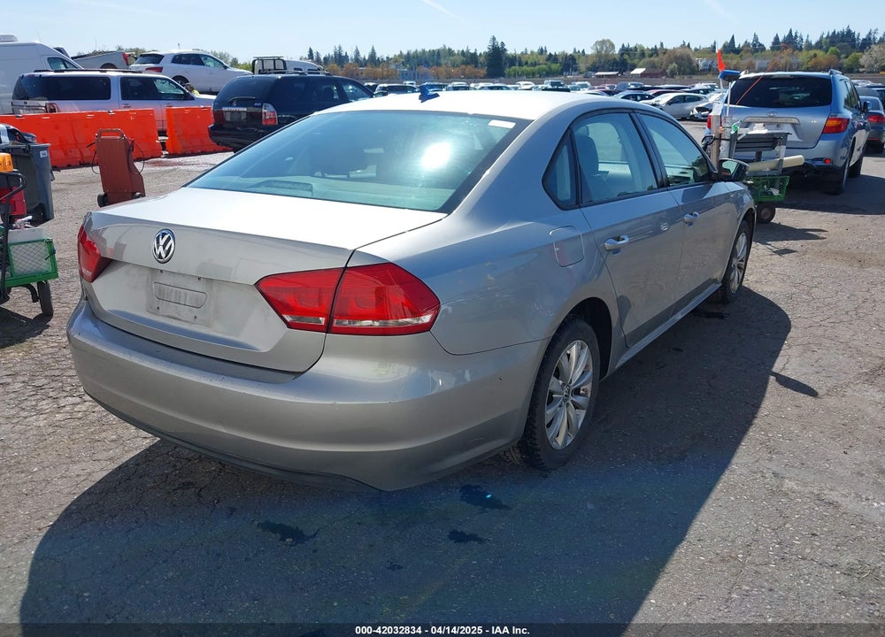 2014 VOLKSWAGEN PASSAT S VIN: 1VWAT7A38EC075514
