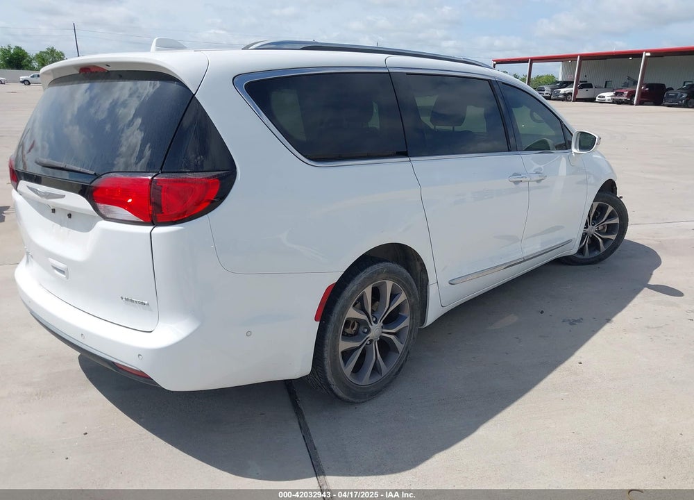 2017 CHRYSLER PACIFICA LIMITED VIN: 2C4RC1GG6HR704048