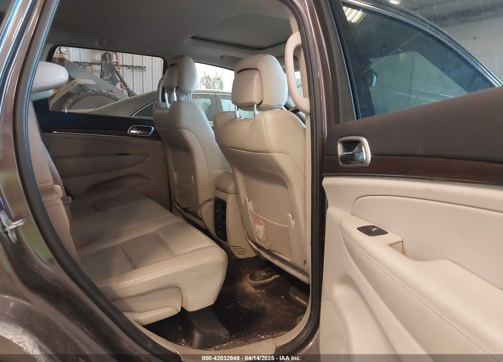 2018 JEEP GRAND CHEROKEE VIN: 1C4RJFBG9JC268479