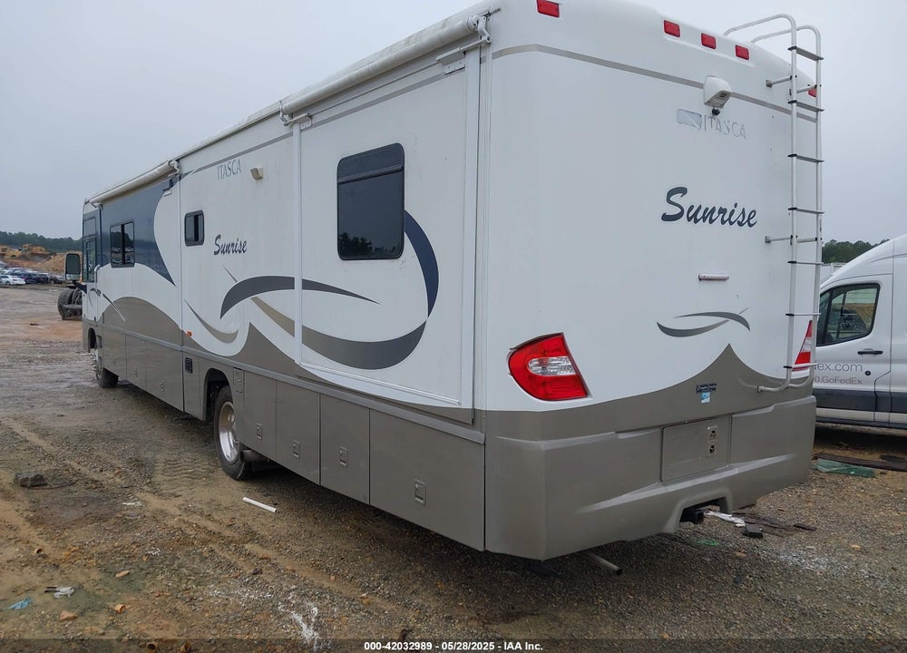 2005 WORKHORSE CUSTOM CHASSIS MOTORHOME CHASSIS VIN: 5B4MPA7G853397572