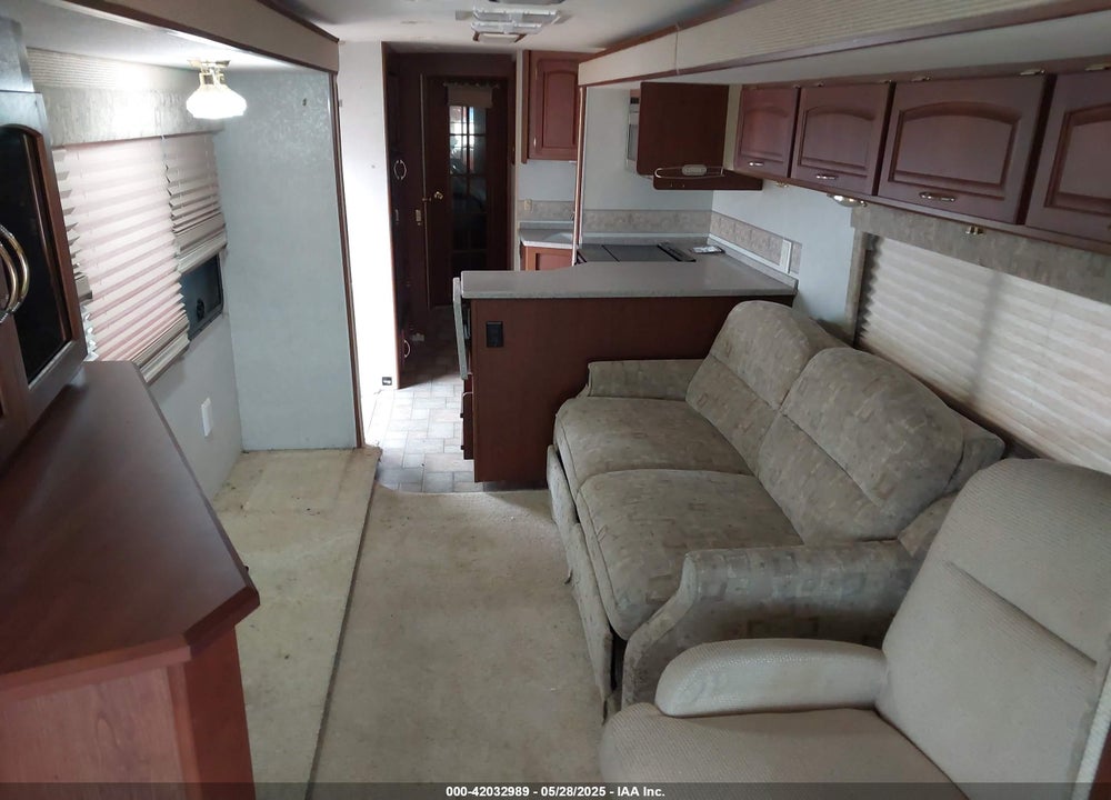 2005 WORKHORSE CUSTOM CHASSIS MOTORHOME CHASSIS VIN: 5B4MPA7G853397572