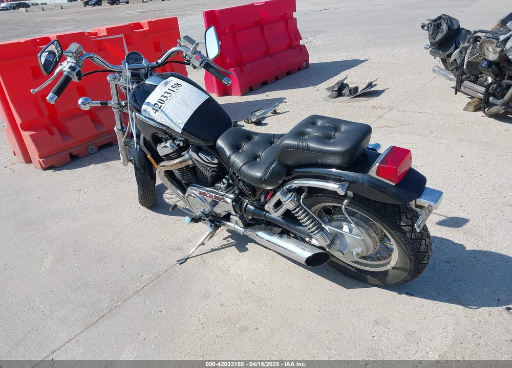 2000 SUZUKI VS800 VIN: JS1VS52A7Y2103137