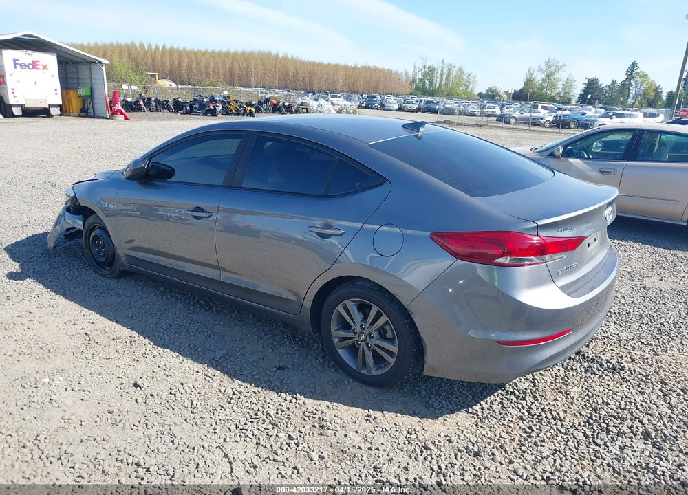 2018 HYUNDAI ELANTRA SEL VIN: 5NPD84LF6JH325922