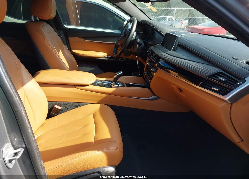 2018 BMW X6 VIN: 5UXKU2C58J0X50584