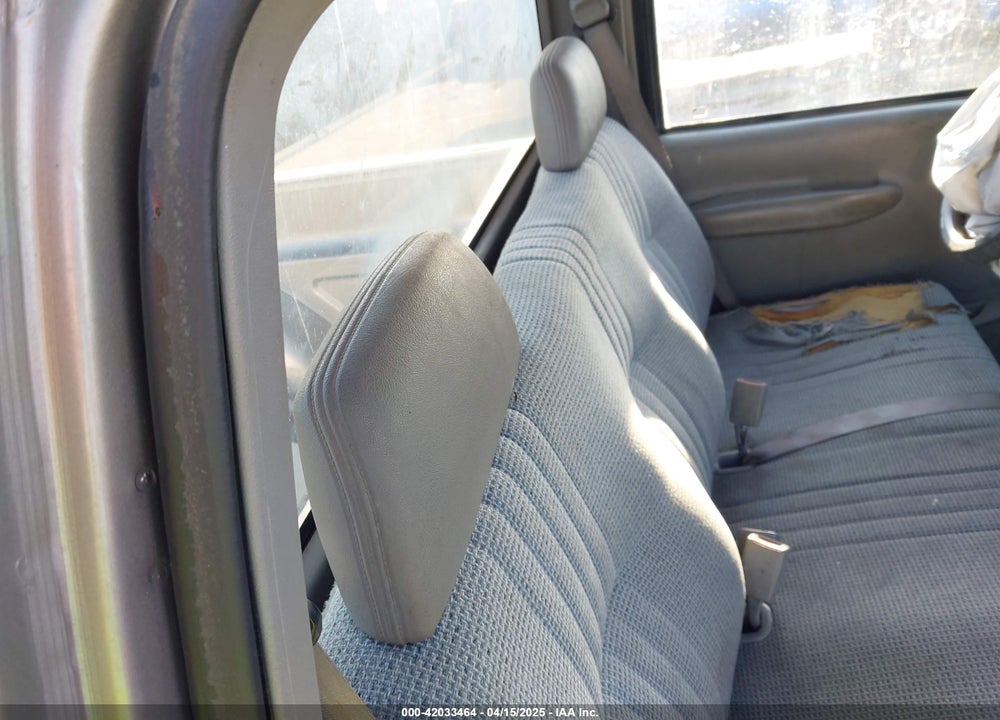1998 GMC SIERRA 1500 VIN: 1GTEC14W0WZ553723
