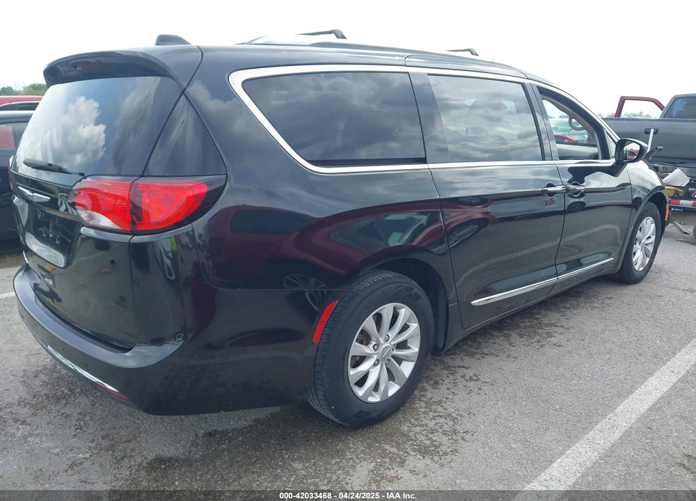 2019 CHRYSLER PACIFICA VIN: 2C4RC1BG3KR597314