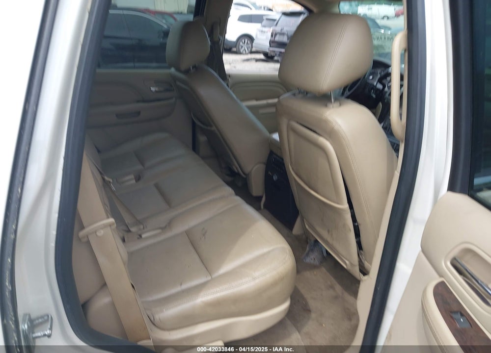 2013 CADILLAC ESCALADE VIN: 1GYS4CEF3DR182414