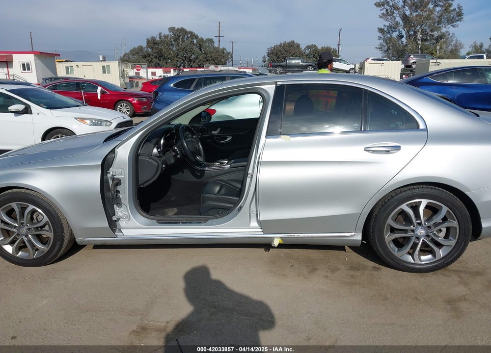 2016 MERCEDES-BENZ C 300 VIN: 55SWF4JBXGU174278