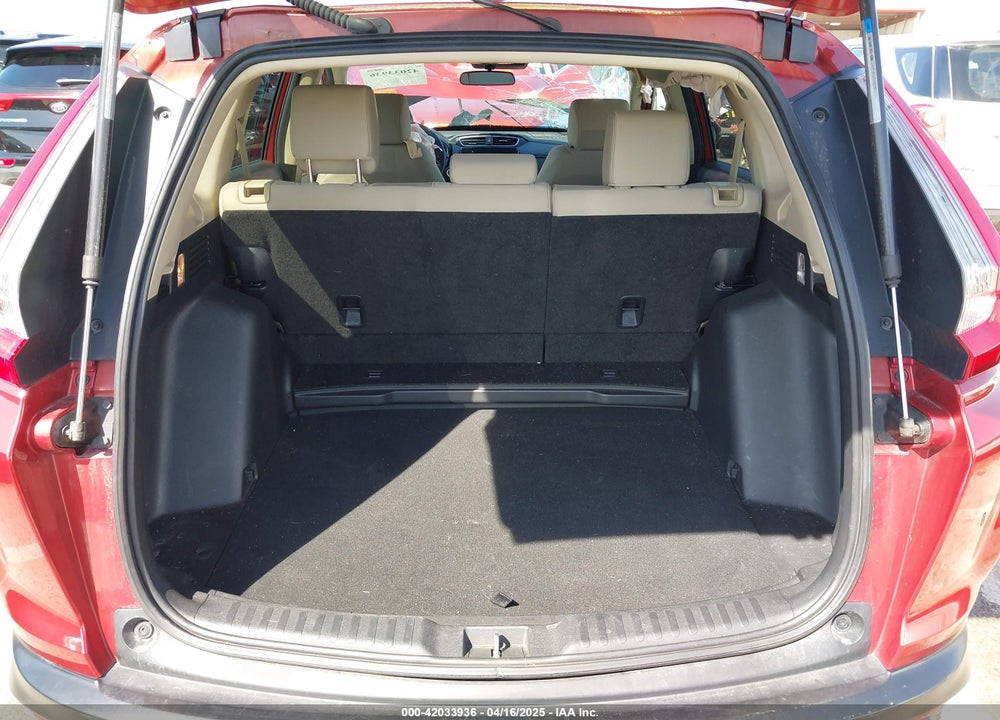 2018 HONDA CR-V VIN: 2HKRW2H51JH661056