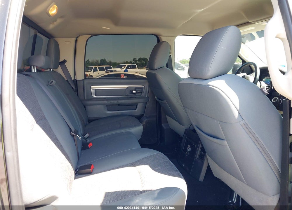 2016 RAM 2500 SLT VIN: 3C6UR5DL0GG191506