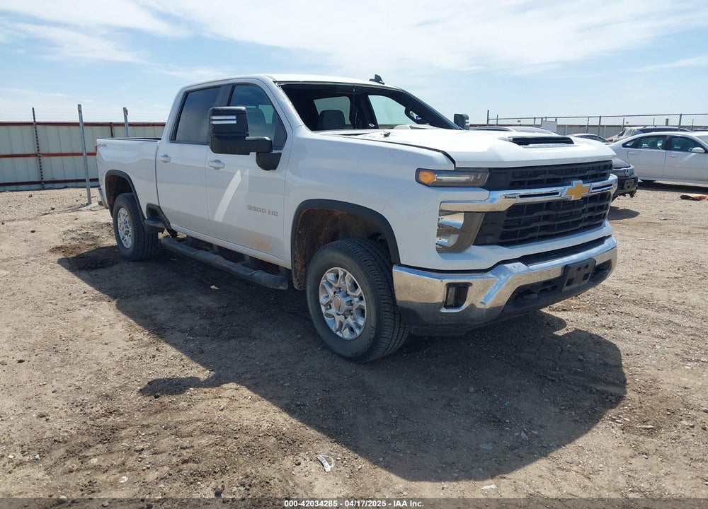 2024 CHEVROLET SILVERADO 3500HD 4WD  STANDARD BED LT VIN: 2GC4YTEY0R1176798