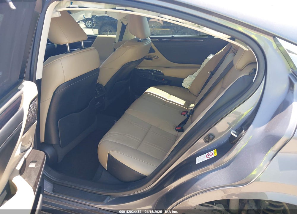 2019 LEXUS ES 350 ULTRA LUXURY VIN: 58ABZ1B16KU029710