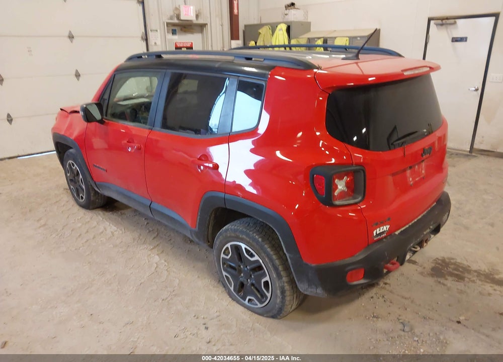 2016 JEEP RENEGADE TRAILHAWK VIN: ZACCJBCT2GPE17426