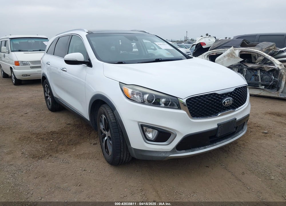 2018 KIA SORENTO 2.0T EX VIN: 5XYPH4A10JG408130