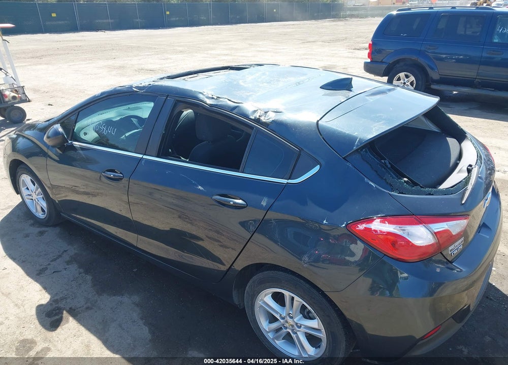 2018 CHEVROLET CRUZE VIN: 3G1BE6SM8JS649741